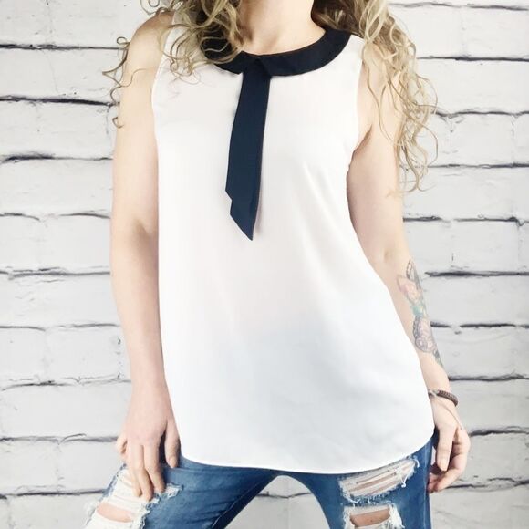 Vince Camuto semi sheer sleeveless blouse - Picture 1 of 6